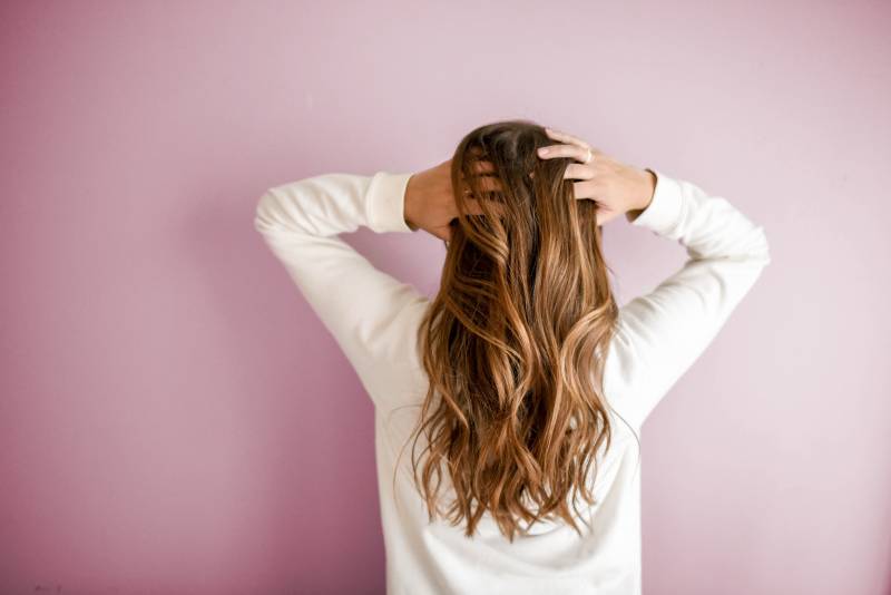 astuces pour ne plus avoir les cheveux gras