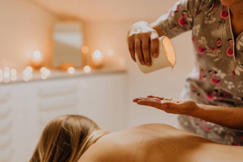 Offrez-vous une expérience de massage unique à domicile sur Gradignan : Profitez des compétences d'une masseuse qualifiée